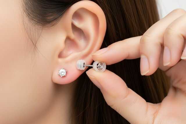 50代の一粒ダイヤピアス、大きさの正解は?